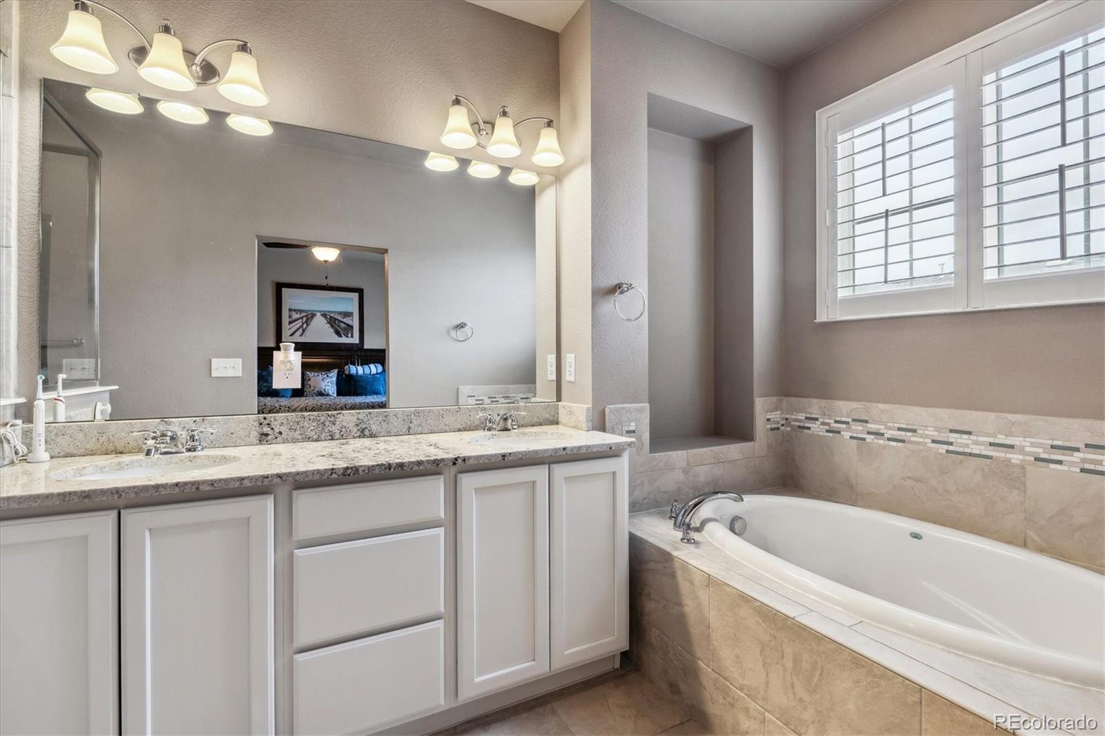MLS Image #20 for 574 e dry creek place,littleton, Colorado