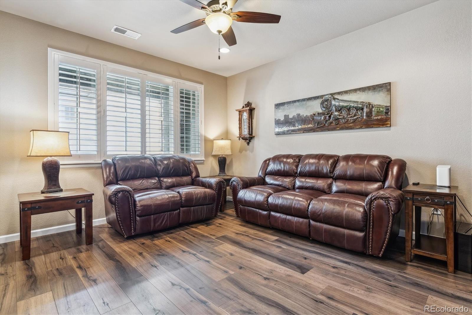 MLS Image #4 for 574 e dry creek place,littleton, Colorado