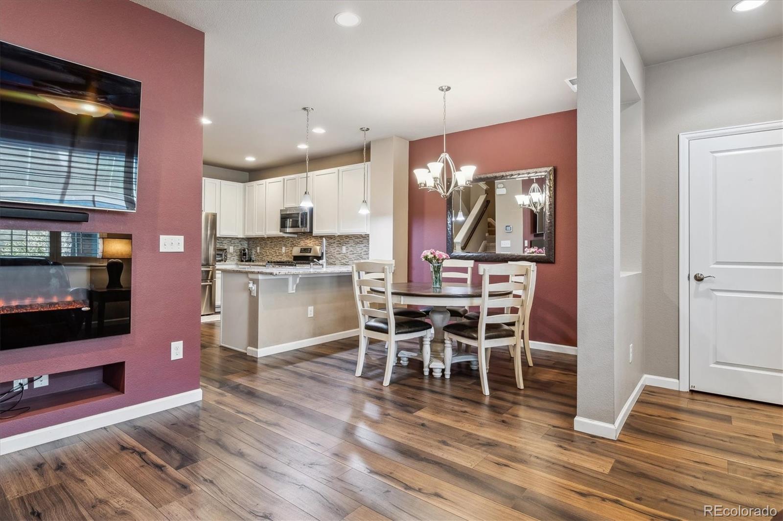 MLS Image #7 for 574 e dry creek place,littleton, Colorado