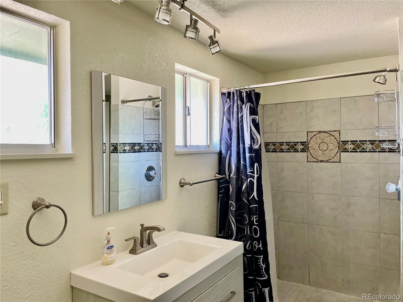 MLS Image #10 for 502  phay avenue,canon city, Colorado