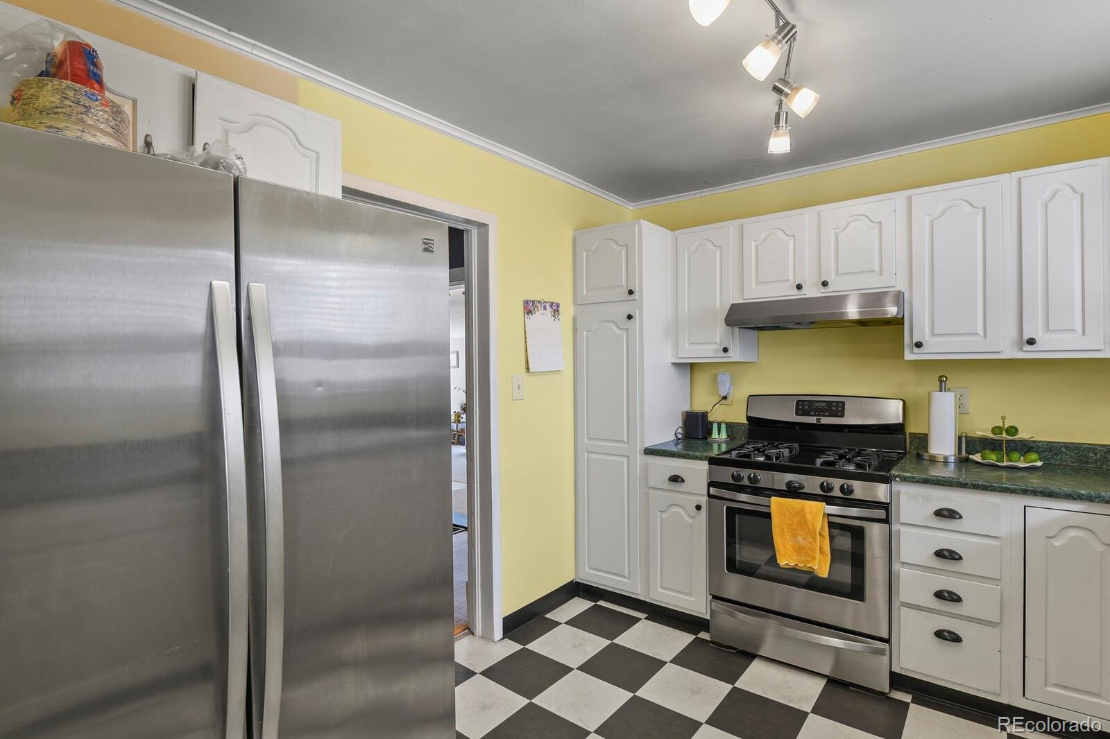 MLS Image #11 for 3941 s elati street,englewood, Colorado
