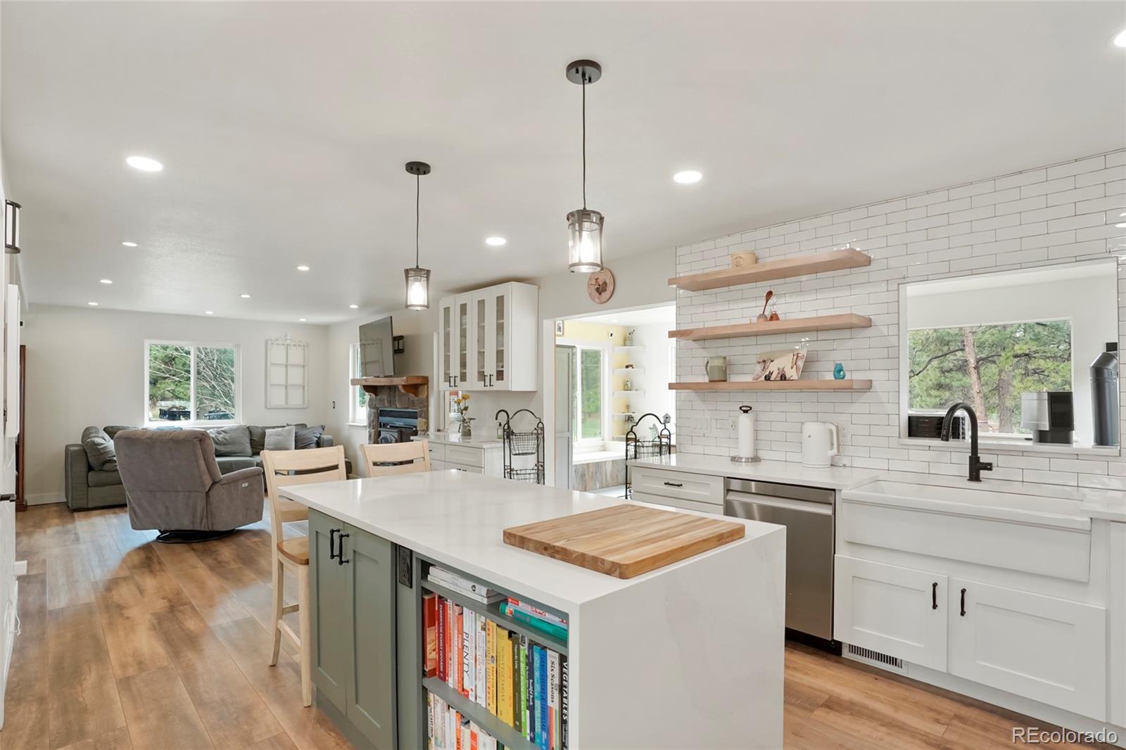 MLS Image #8 for 37625  pheasant run,elizabeth, Colorado