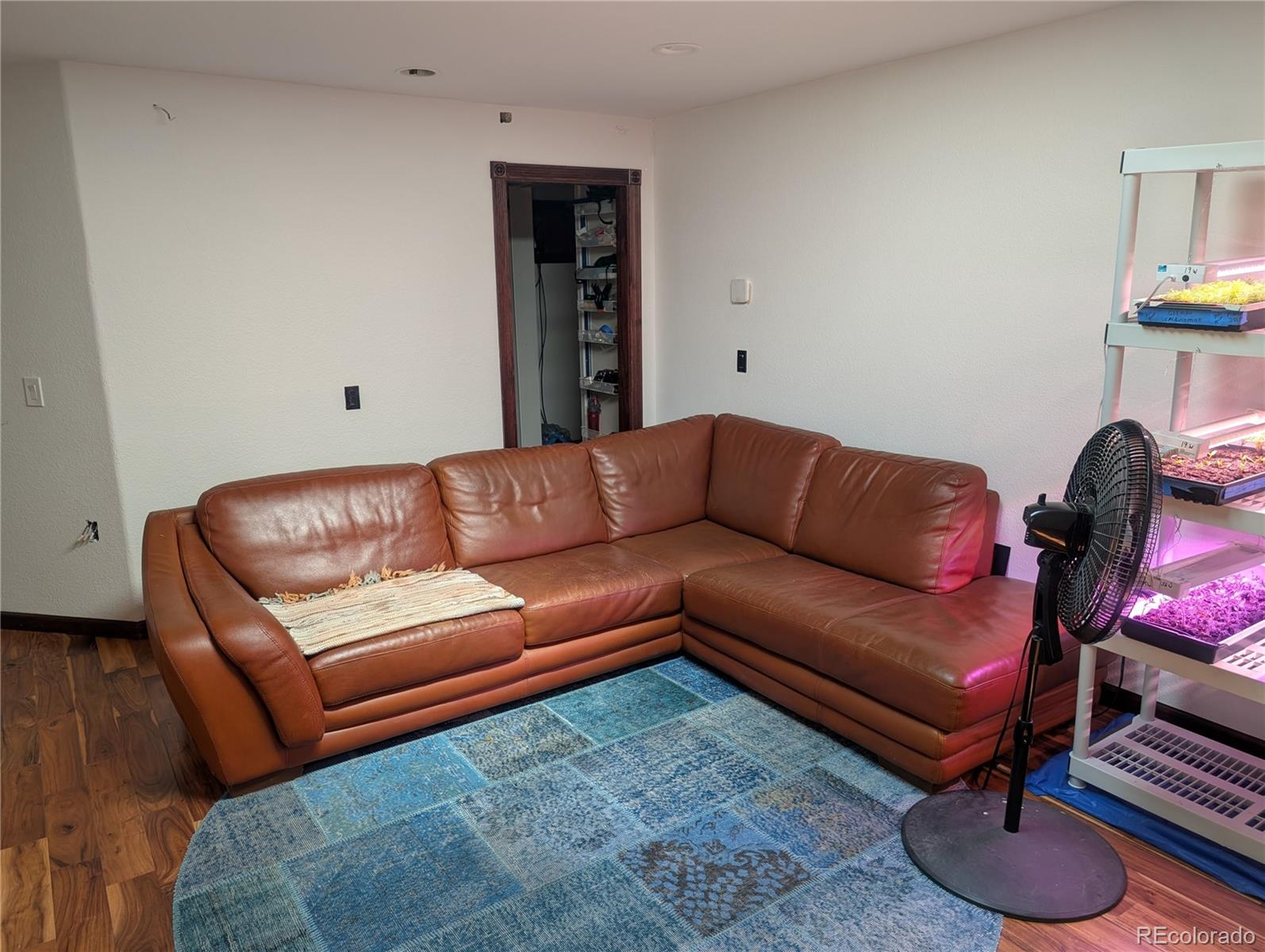 MLS Image #13 for 3044 s bellaire street,denver, Colorado
