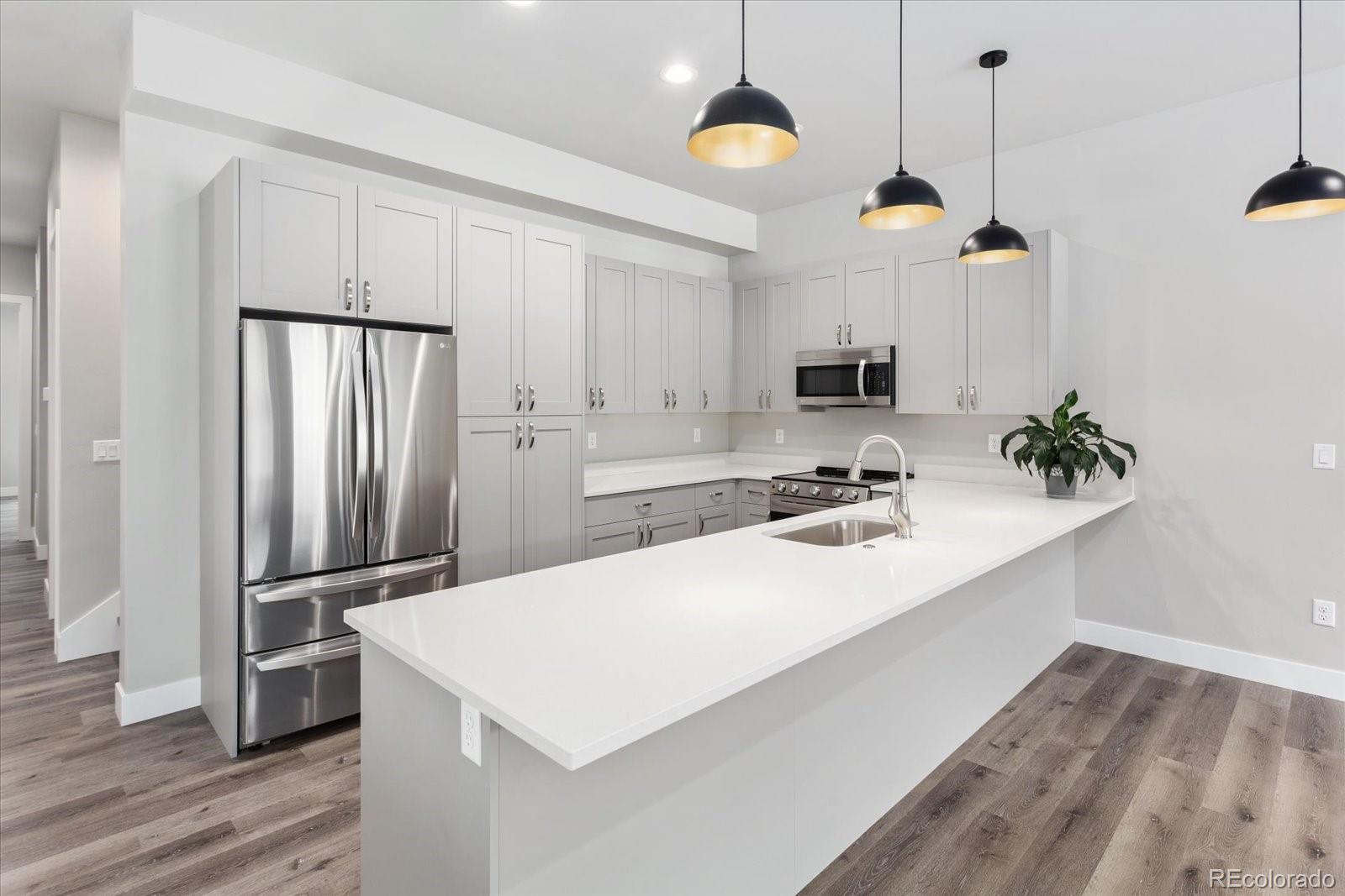 MLS Image #2 for 124  southside loop,salida, Colorado