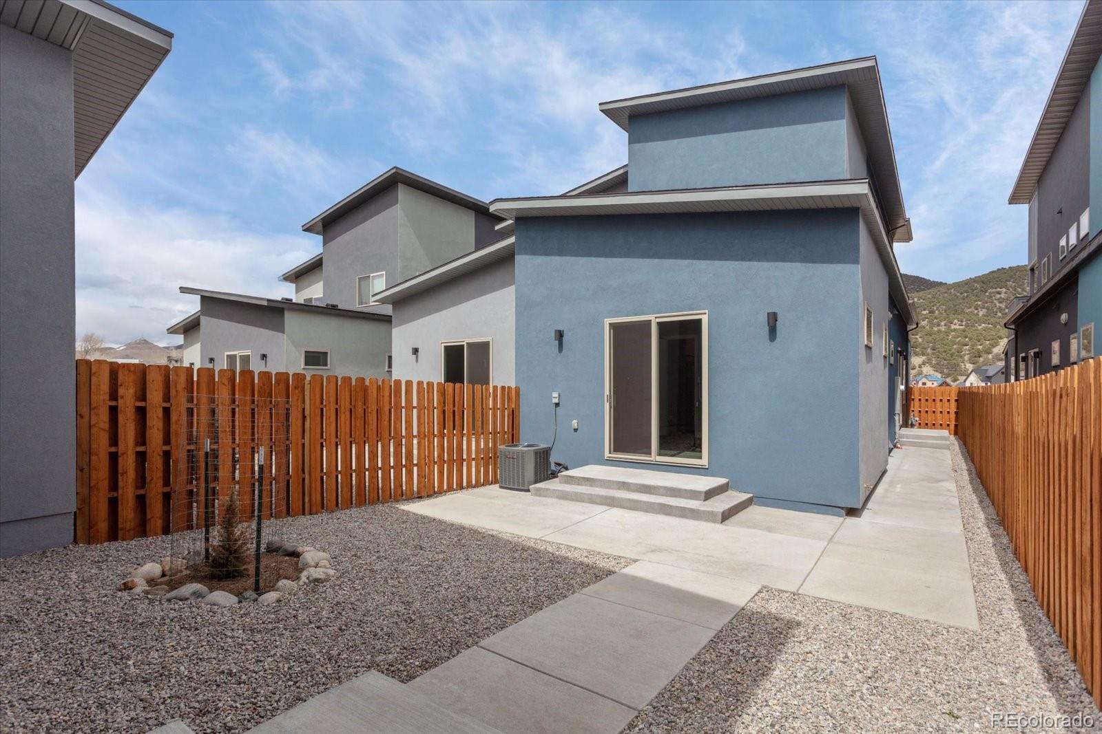 MLS Image #6 for 124  southside loop,salida, Colorado