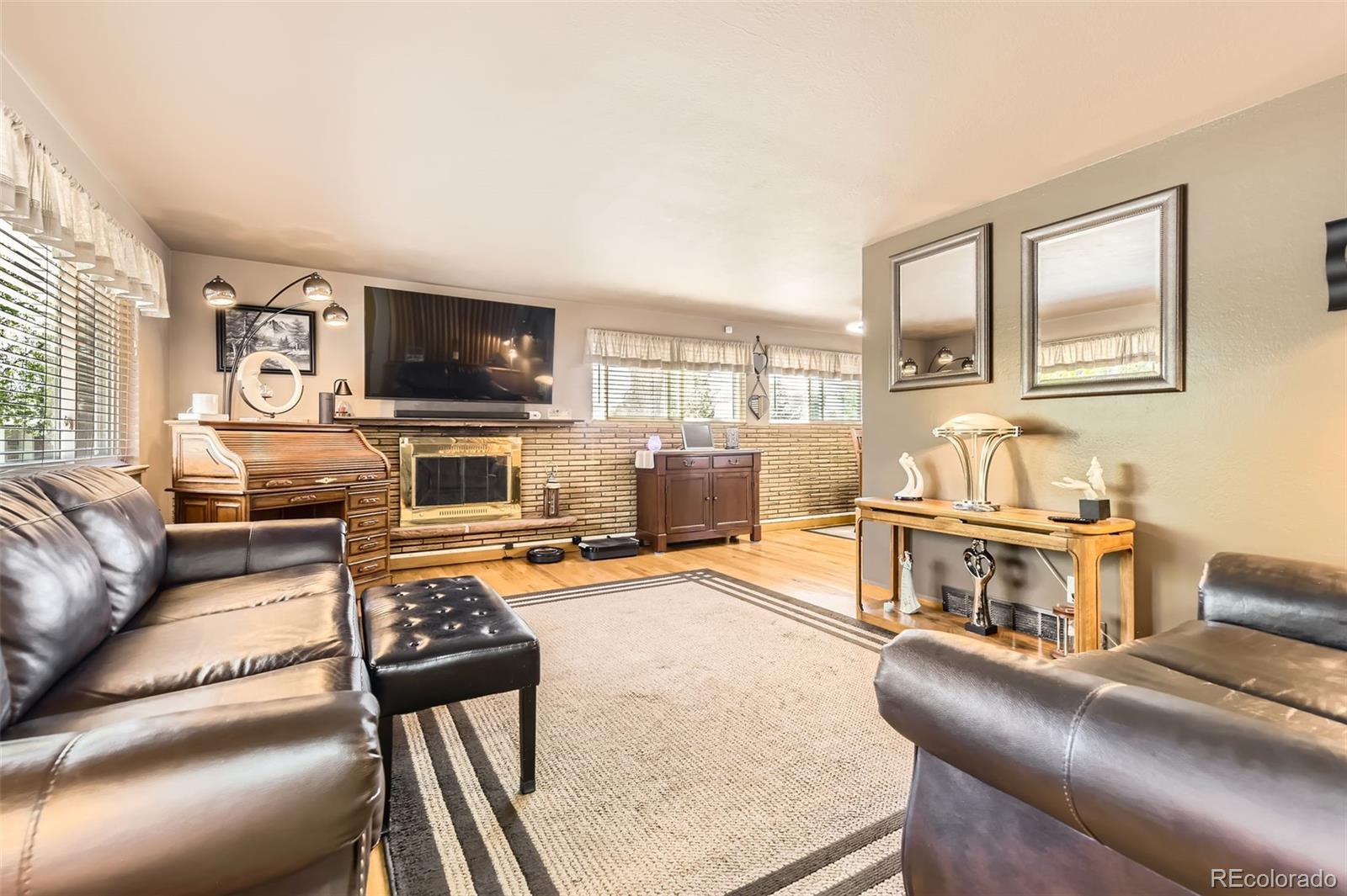 MLS Image #5 for 8375 w 17th avenue,lakewood, Colorado
