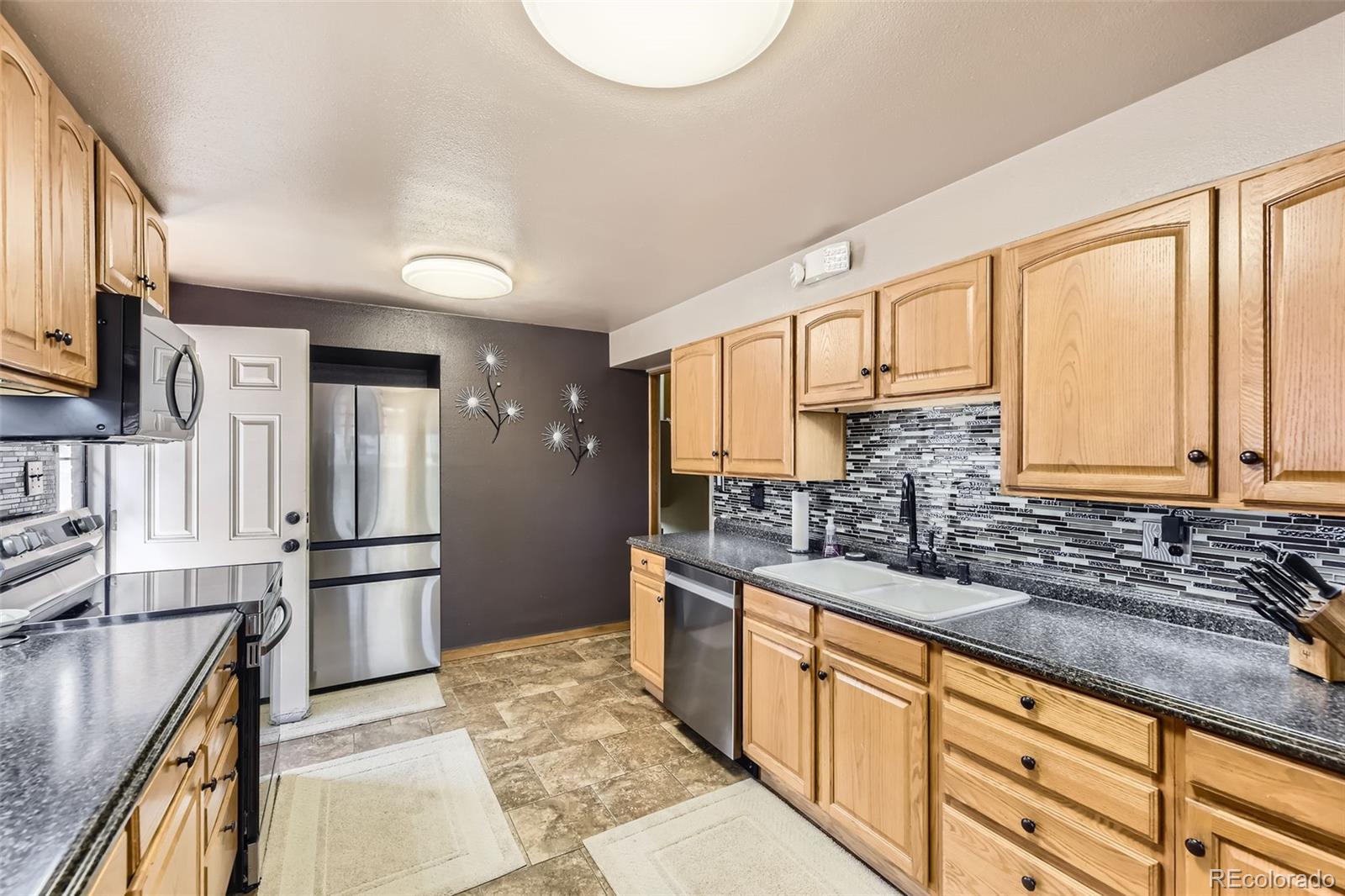 MLS Image #6 for 8375 w 17th avenue,lakewood, Colorado