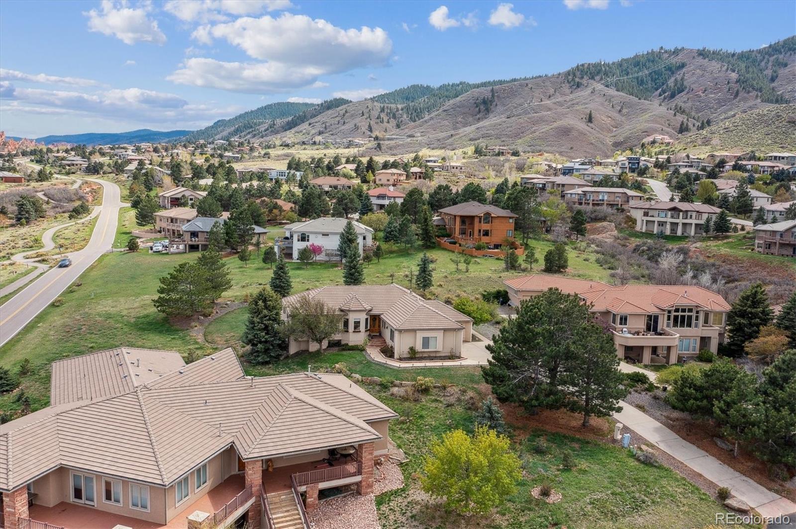 MLS Image #2 for 11064  hermitage run,littleton, Colorado