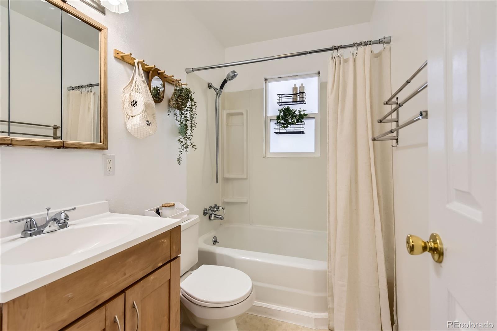 MLS Image #12 for 1860 w crestline drive,littleton, Colorado