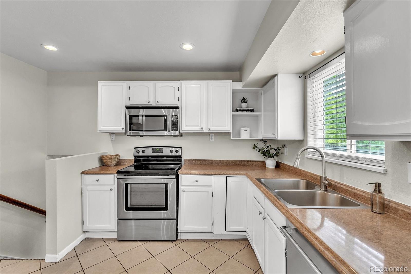 MLS Image #14 for 1320  sanderson avenue,colorado springs, Colorado