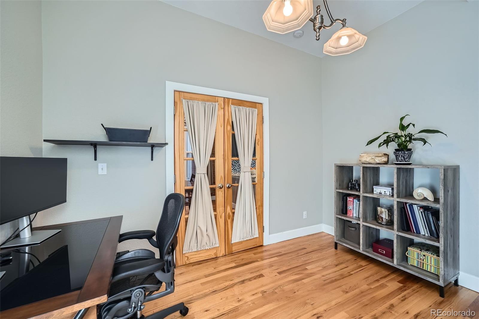 MLS Image #10 for 2530 n franklin street,denver, Colorado