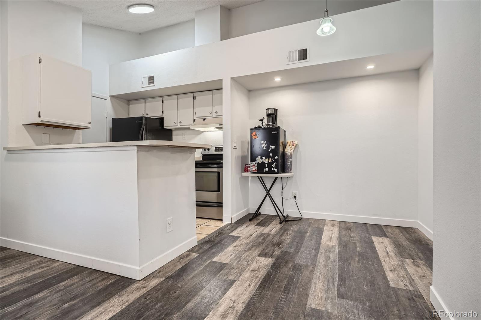 MLS Image #3 for 4760 s wadsworth boulevard,littleton, Colorado