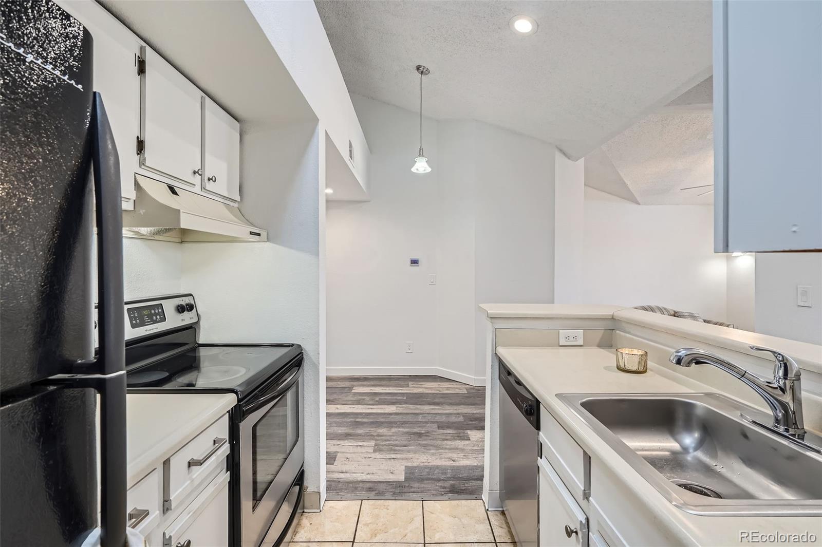 MLS Image #5 for 4760 s wadsworth boulevard,littleton, Colorado