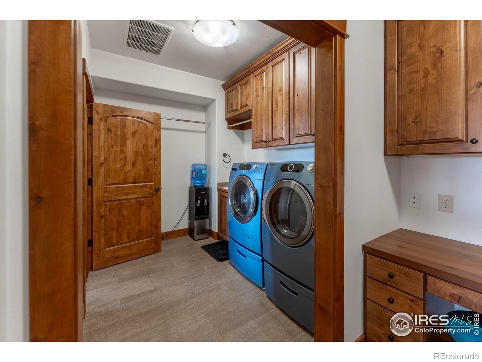 MLS Image #17 for 5751  last pointe drive,windsor, Colorado