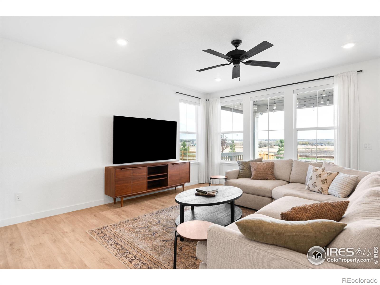 MLS Image #7 for 840  clover loop,lafayette, Colorado
