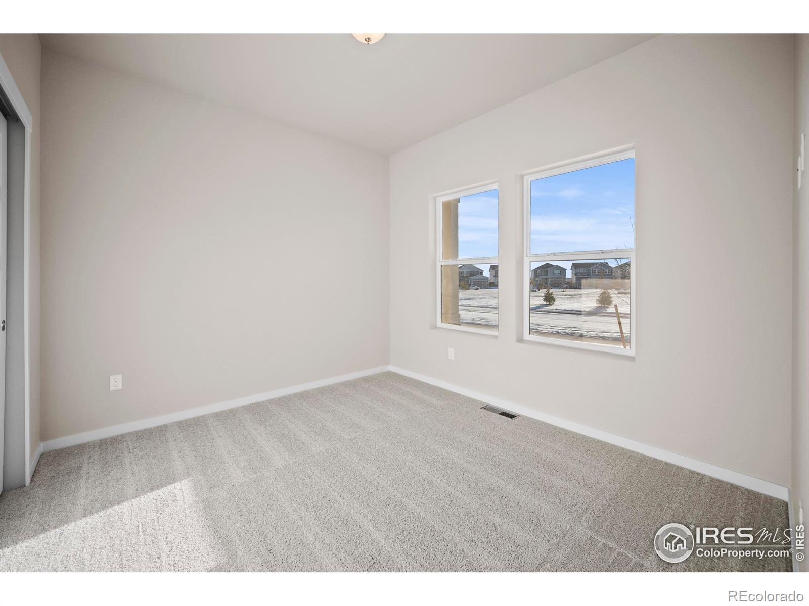 MLS Image #11 for 196  bird way,lochbuie, Colorado