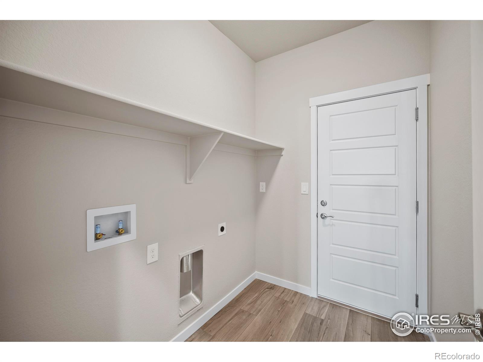 MLS Image #13 for 196  bird way,lochbuie, Colorado