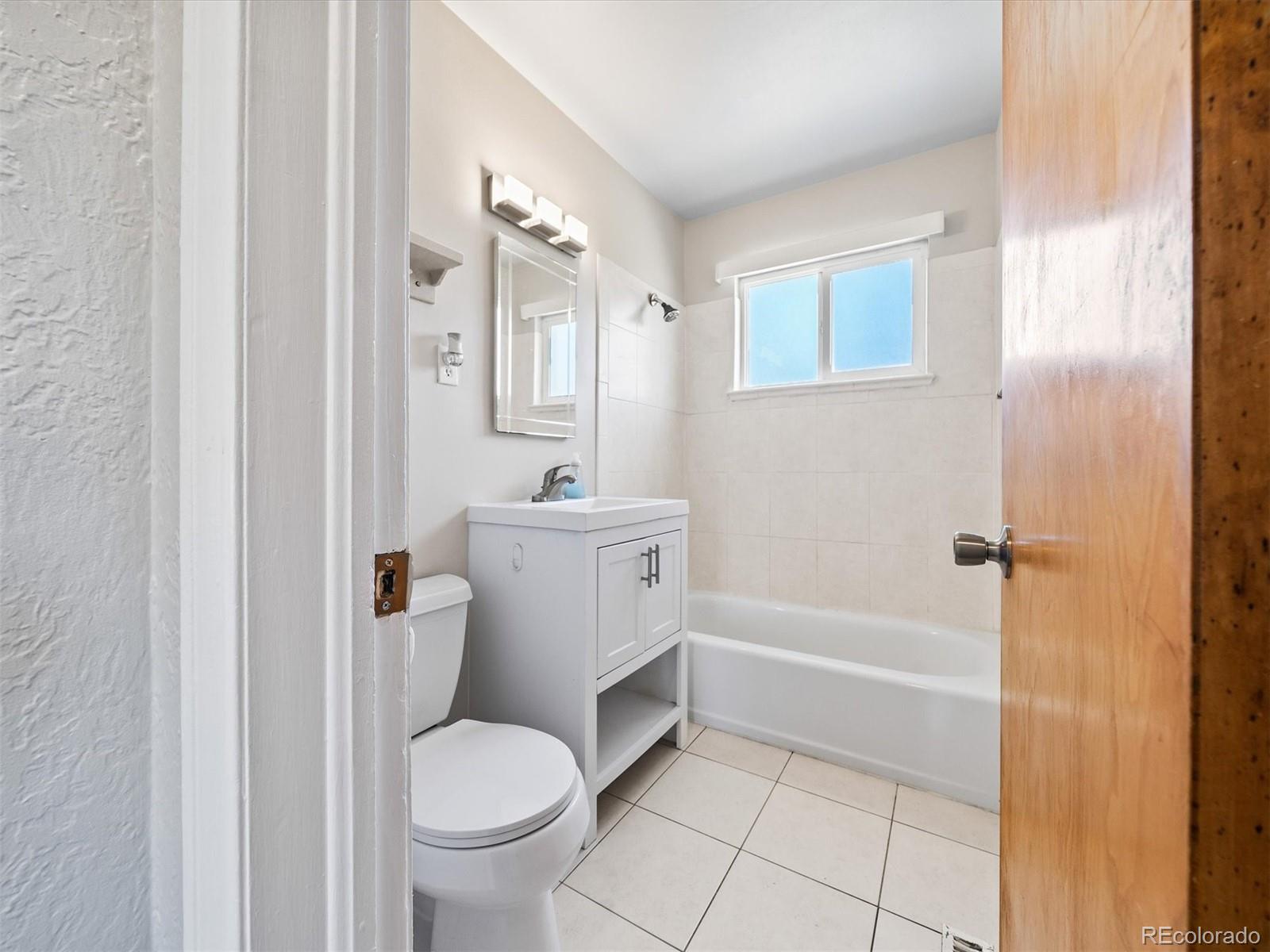 MLS Image #17 for 1941 s dexter street,denver, Colorado