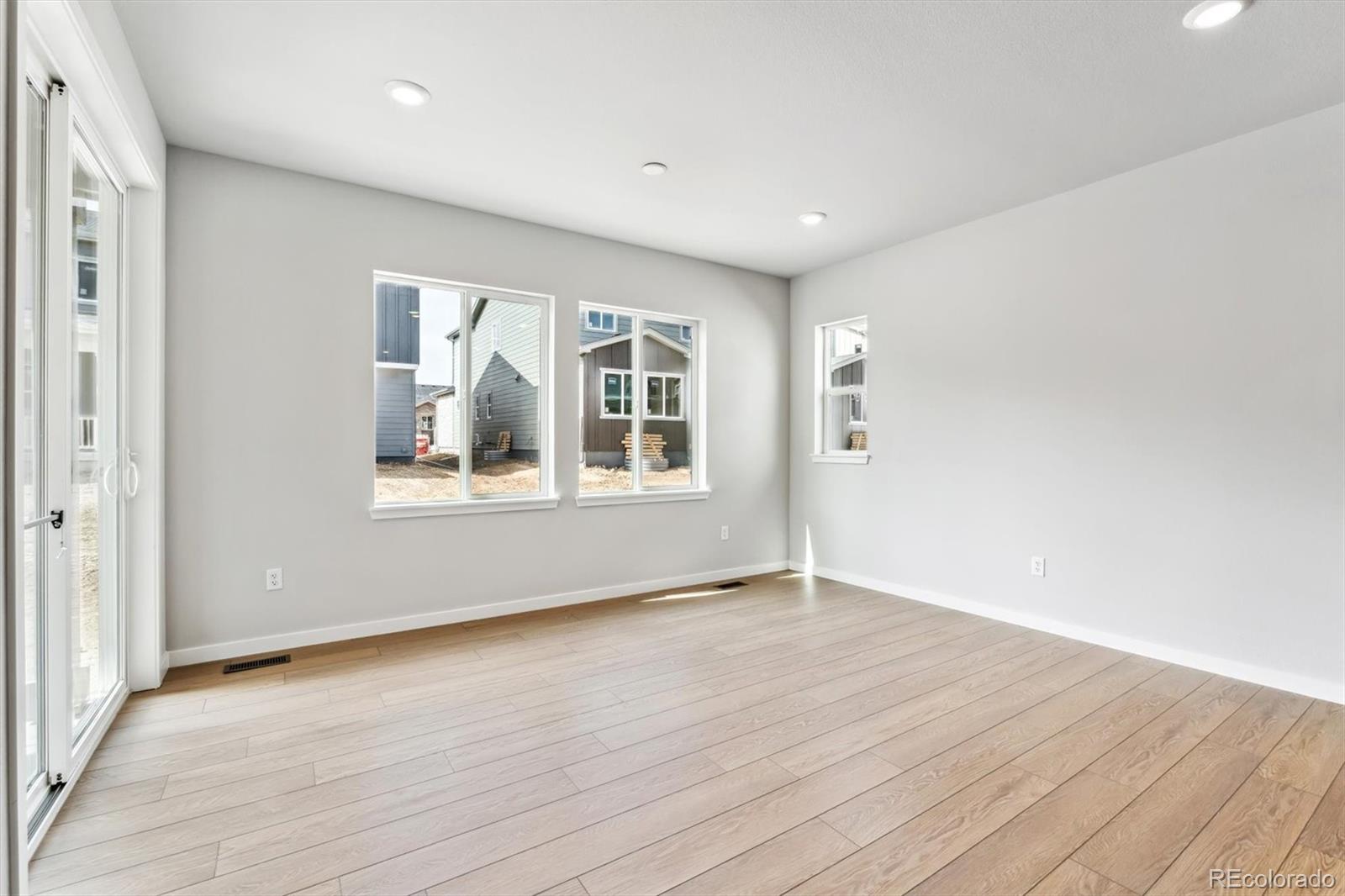 MLS Image #10 for 1400  colony drive,erie, Colorado