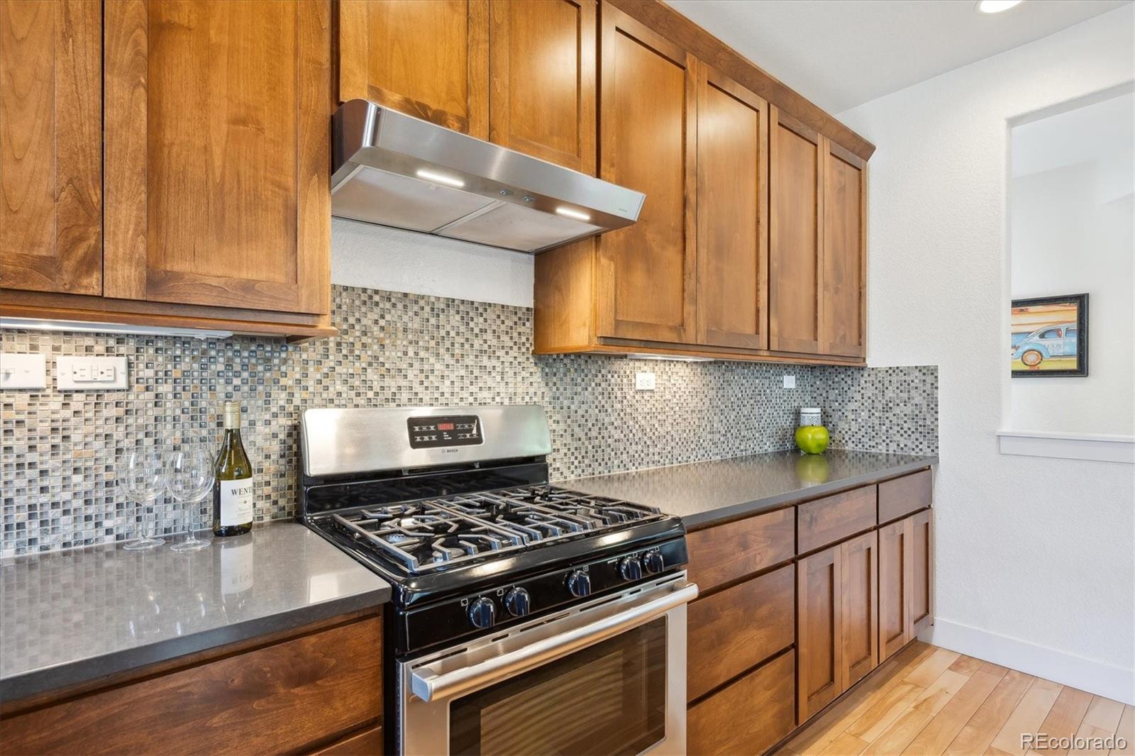 MLS Image #12 for 10671 e 28th avenue,denver, Colorado