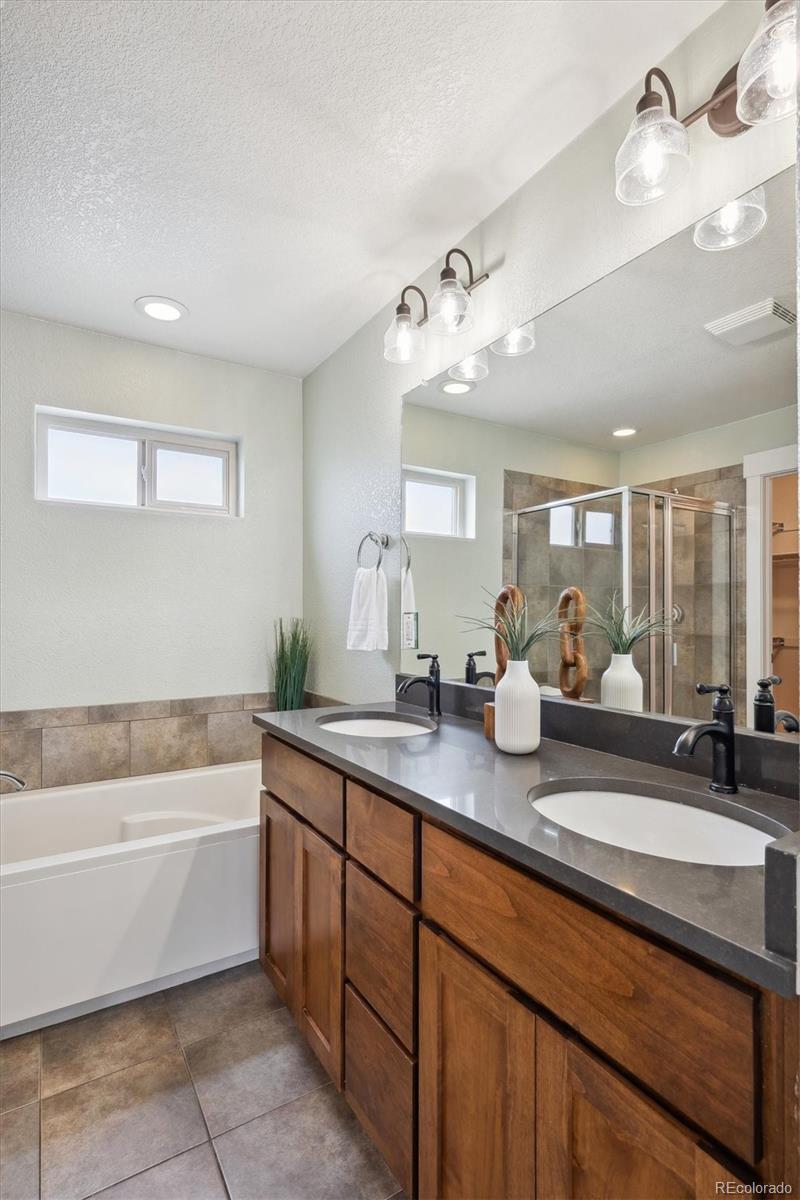 MLS Image #24 for 10671 e 28th avenue,denver, Colorado