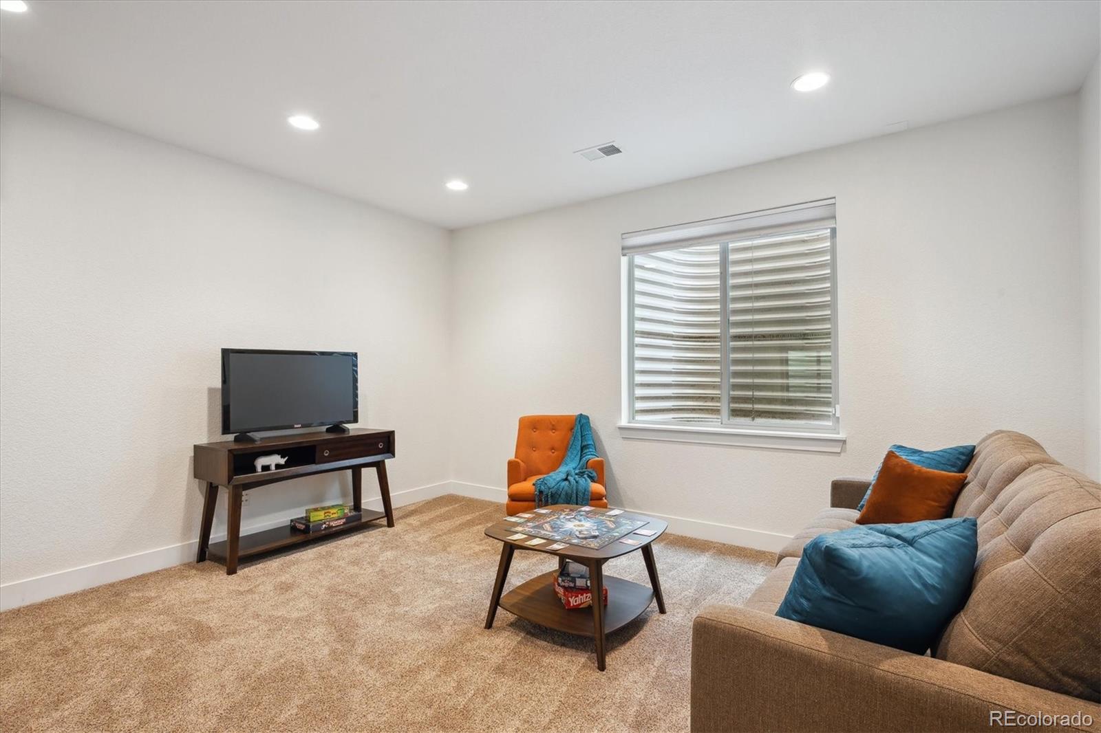 MLS Image #32 for 10671 e 28th avenue,denver, Colorado