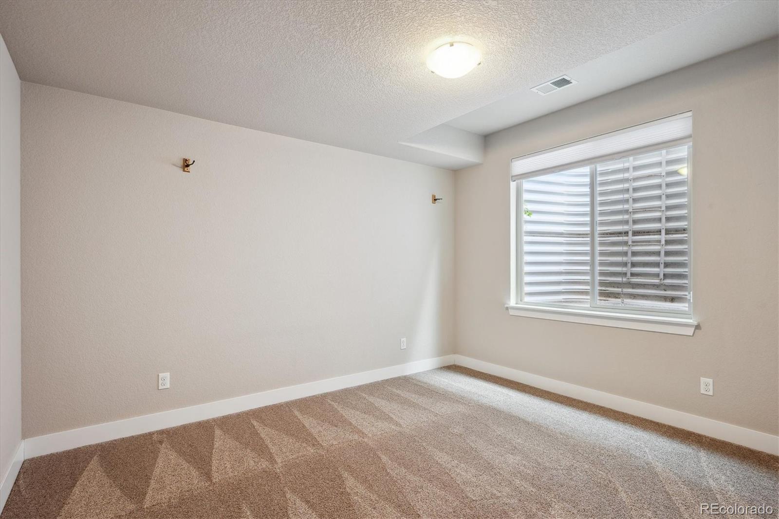 MLS Image #34 for 10671 e 28th avenue,denver, Colorado