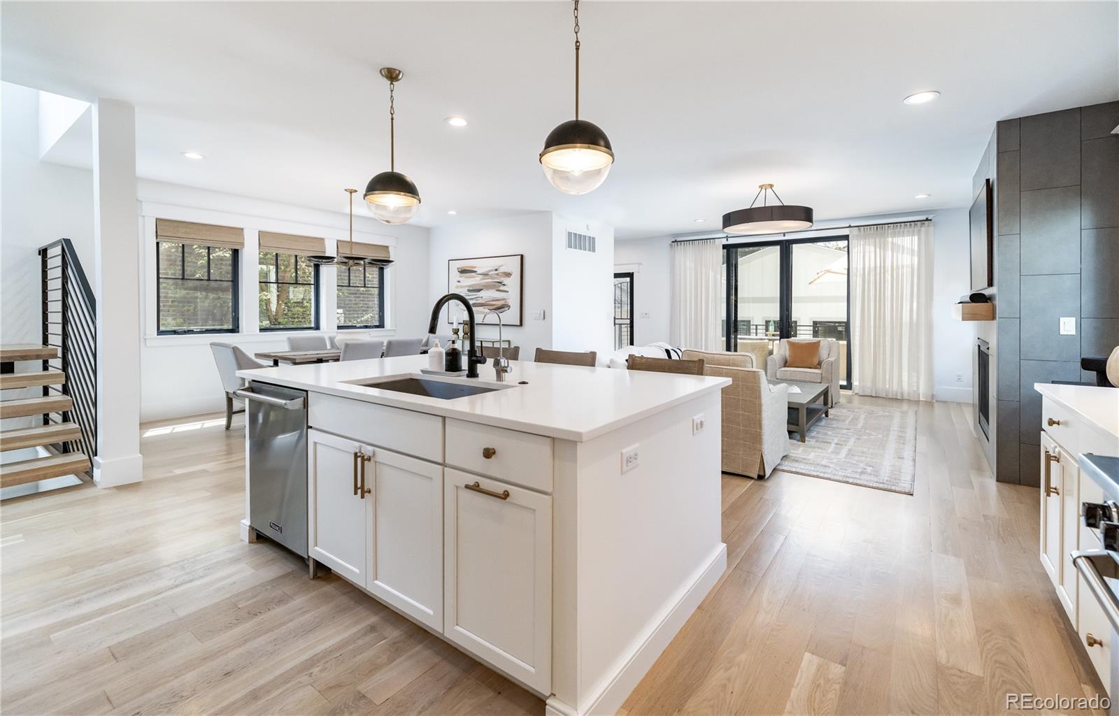 MLS Image #13 for 619 s gilpin street,denver, Colorado
