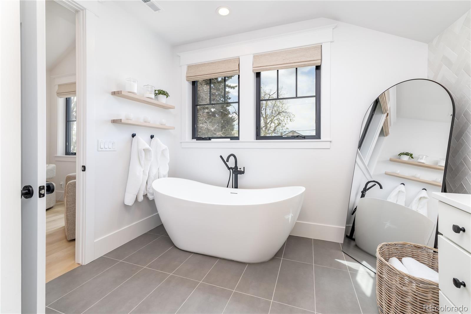 MLS Image #24 for 619 s gilpin street,denver, Colorado