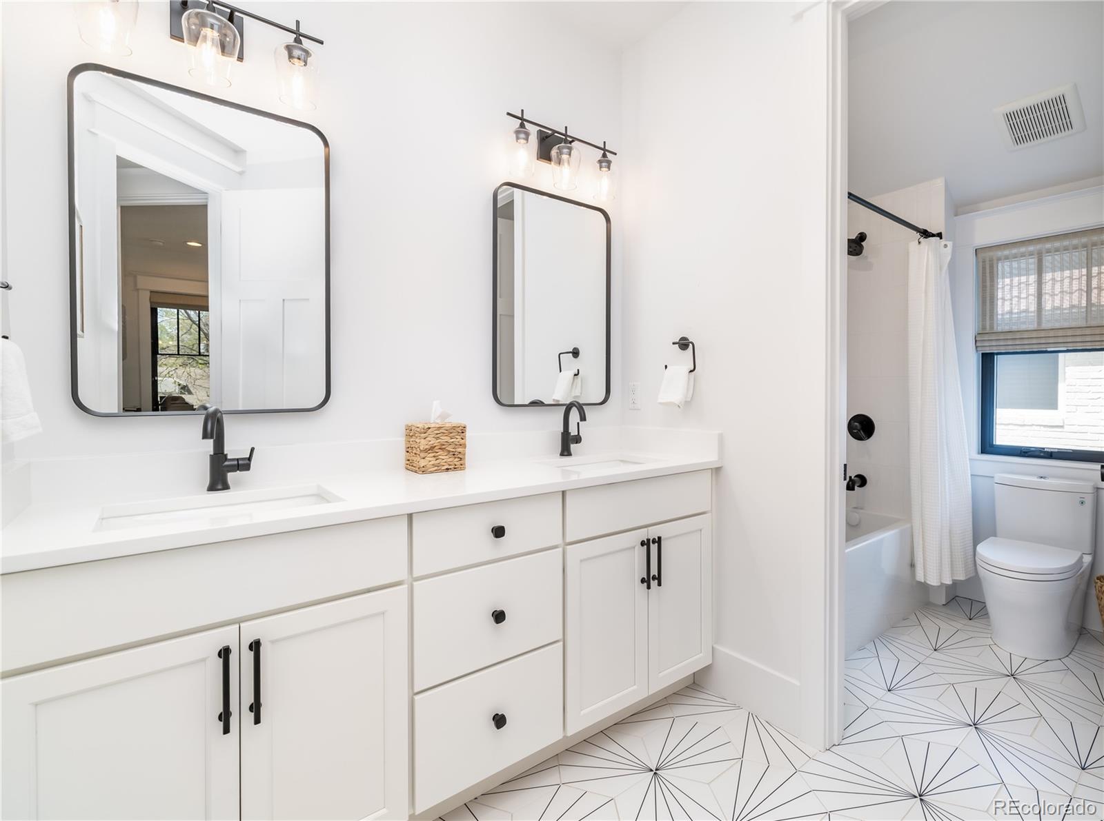 MLS Image #29 for 619 s gilpin street,denver, Colorado