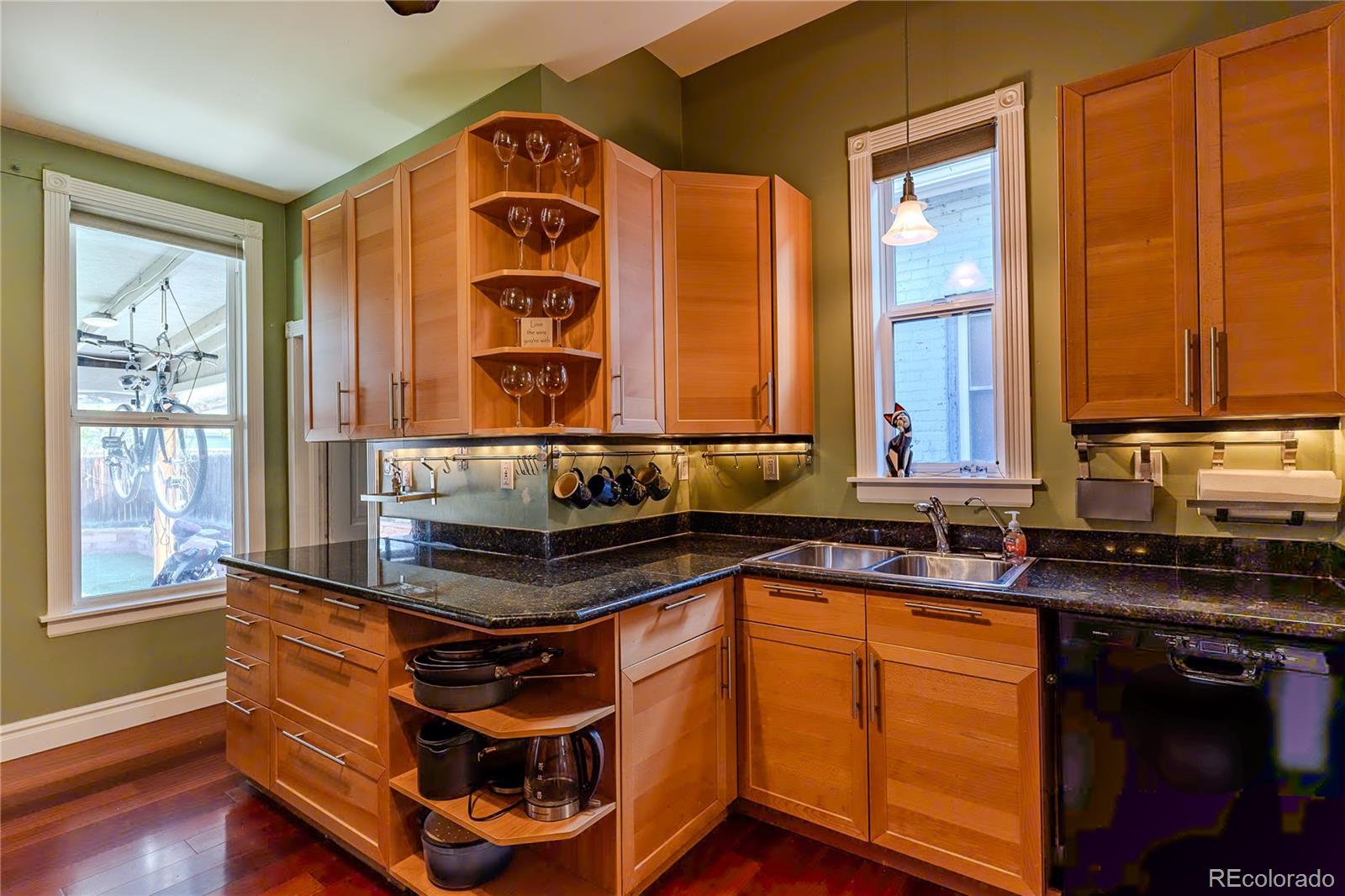 MLS Image #13 for 233 w 3rd avenue,denver, Colorado