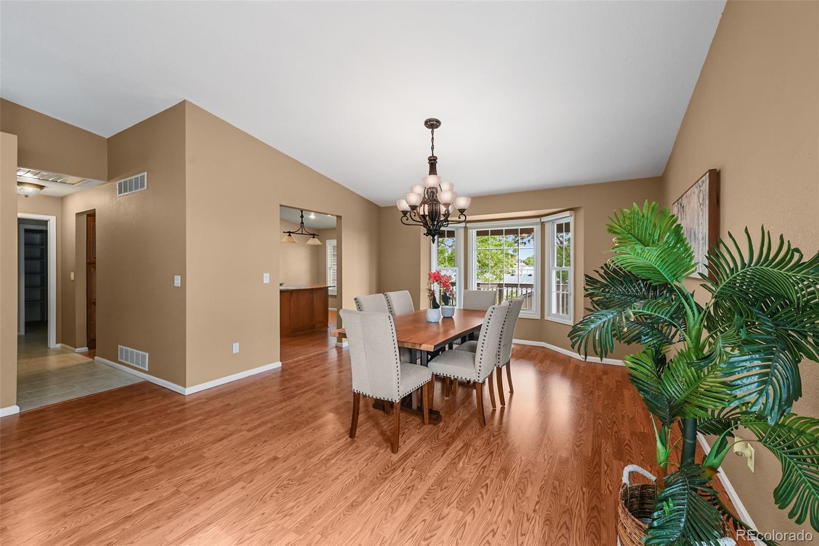 MLS Image #8 for 4927  greenwich way,highlands ranch, Colorado
