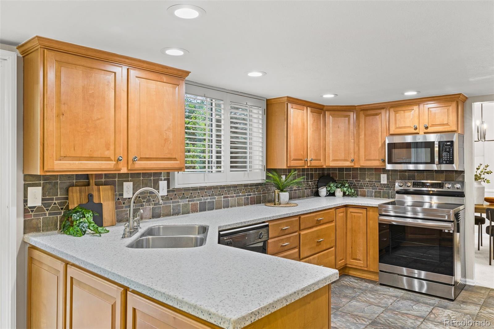 MLS Image #22 for 6602 s vance street,littleton, Colorado
