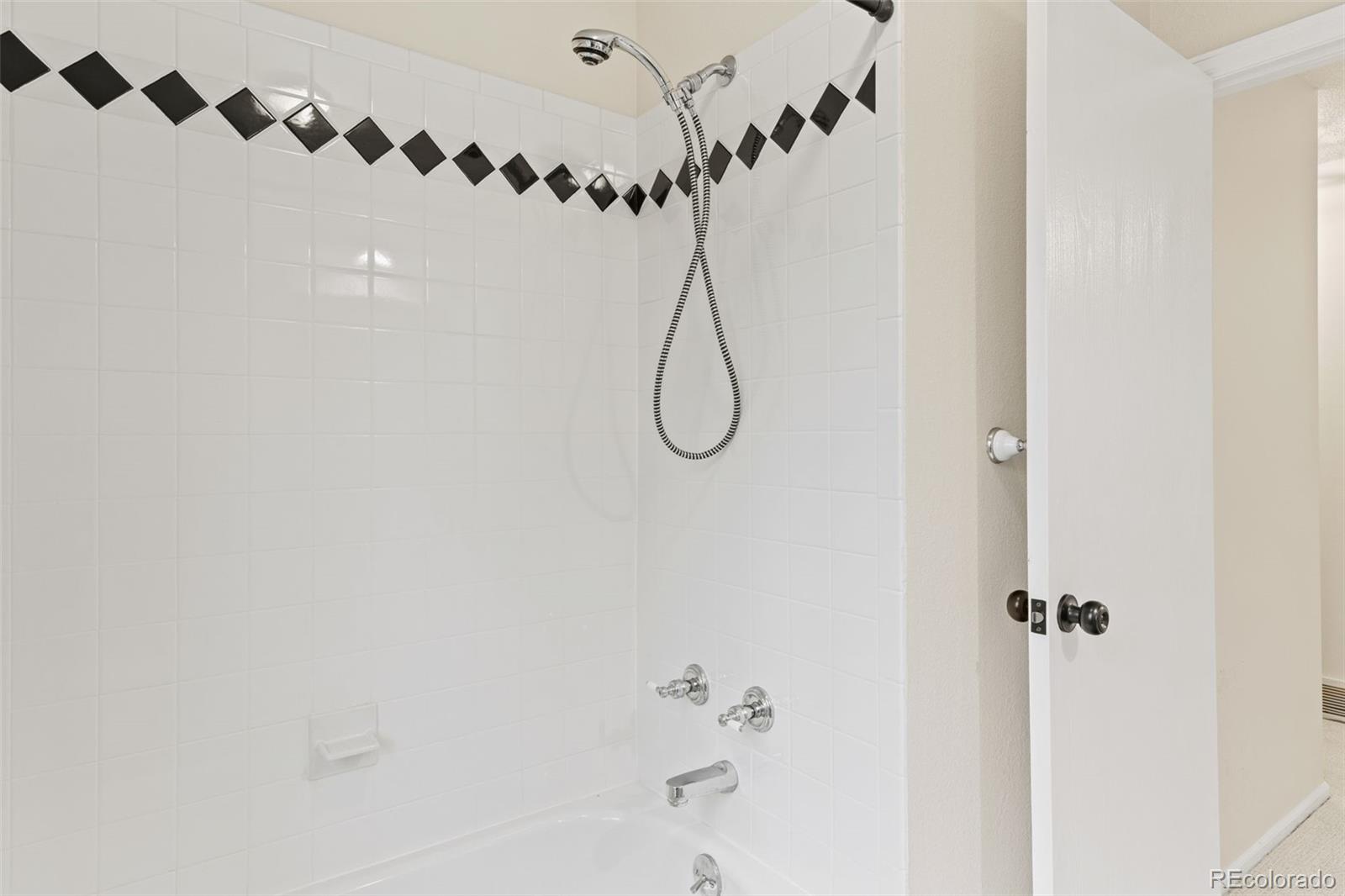 MLS Image #43 for 6602 s vance street,littleton, Colorado