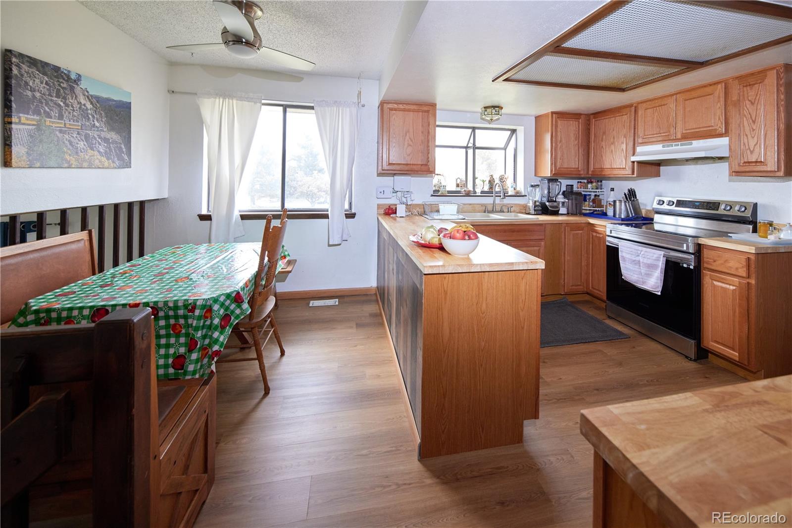 MLS Image #9 for 530 s laredo circle,aurora, Colorado