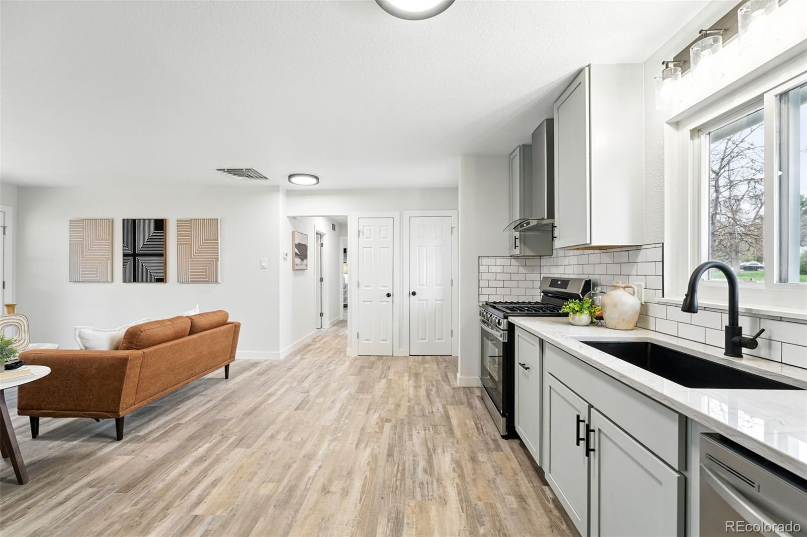 MLS Image #15 for 3342 s flamingo way,denver, Colorado