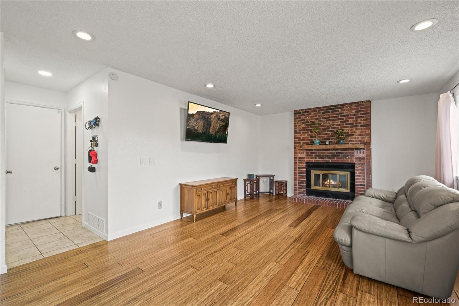 MLS Image #11 for 705  prairie ridge road,highlands ranch, Colorado