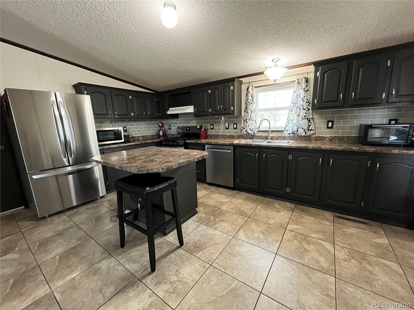 MLS Image #6 for 2314  tower avenue,burlington, Colorado