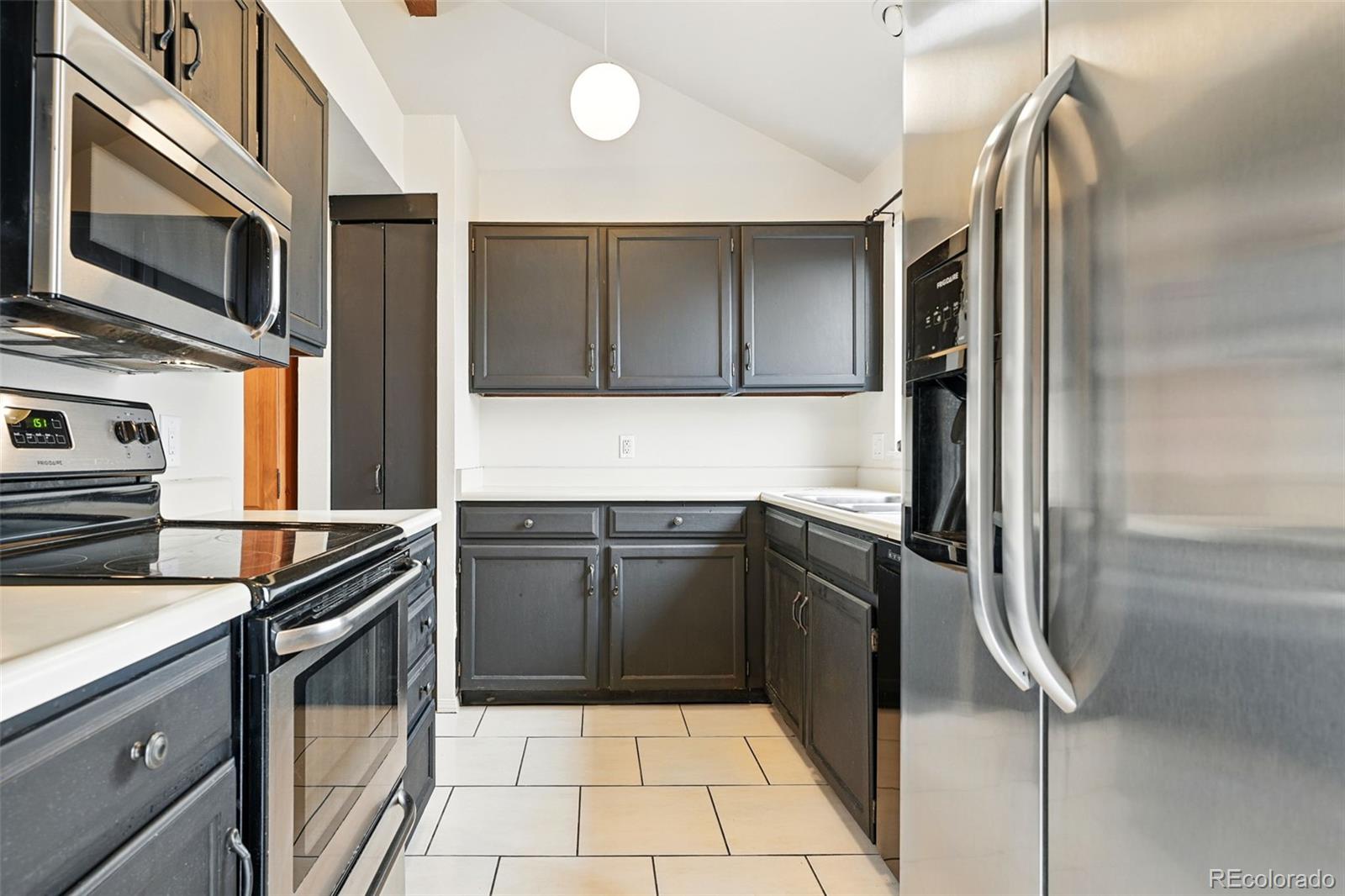 MLS Image #15 for 10102 w ida avenue,littleton, Colorado