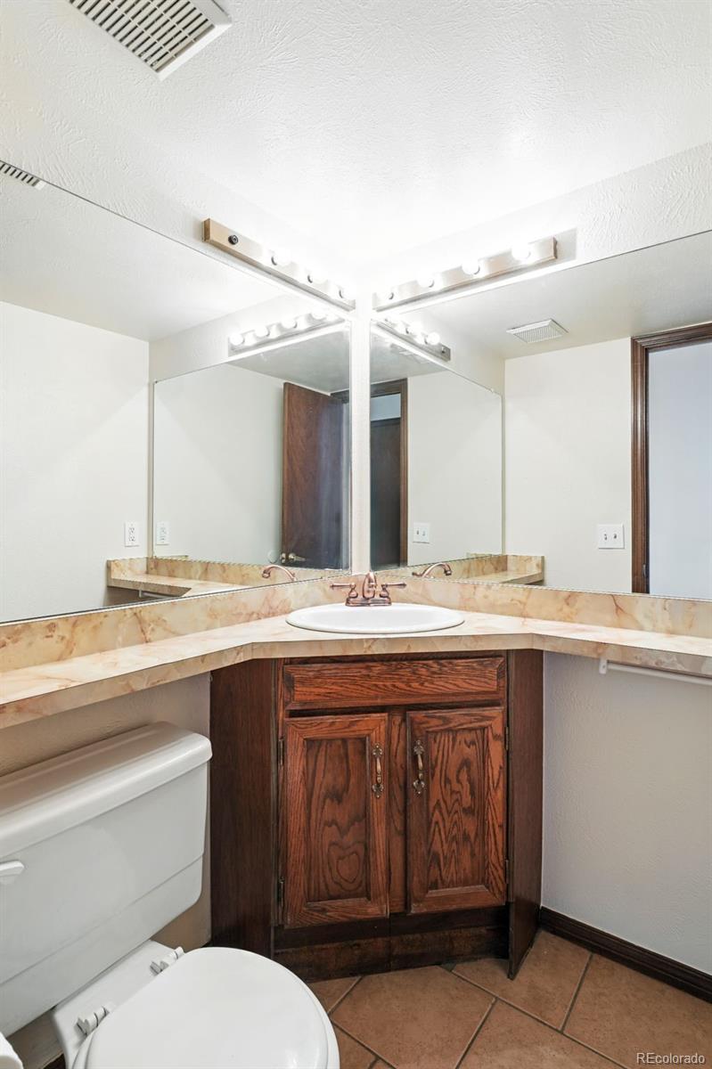 MLS Image #33 for 10102 w ida avenue,littleton, Colorado