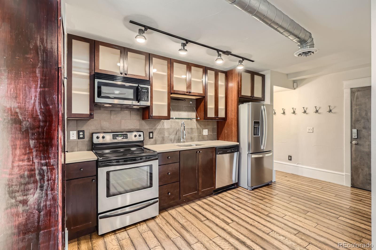 MLS Image #15 for 740 n sherman street,denver, Colorado