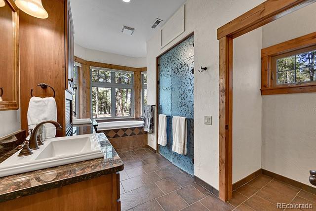 MLS Image #12 for 15947  huckleberry heights,colorado springs, Colorado
