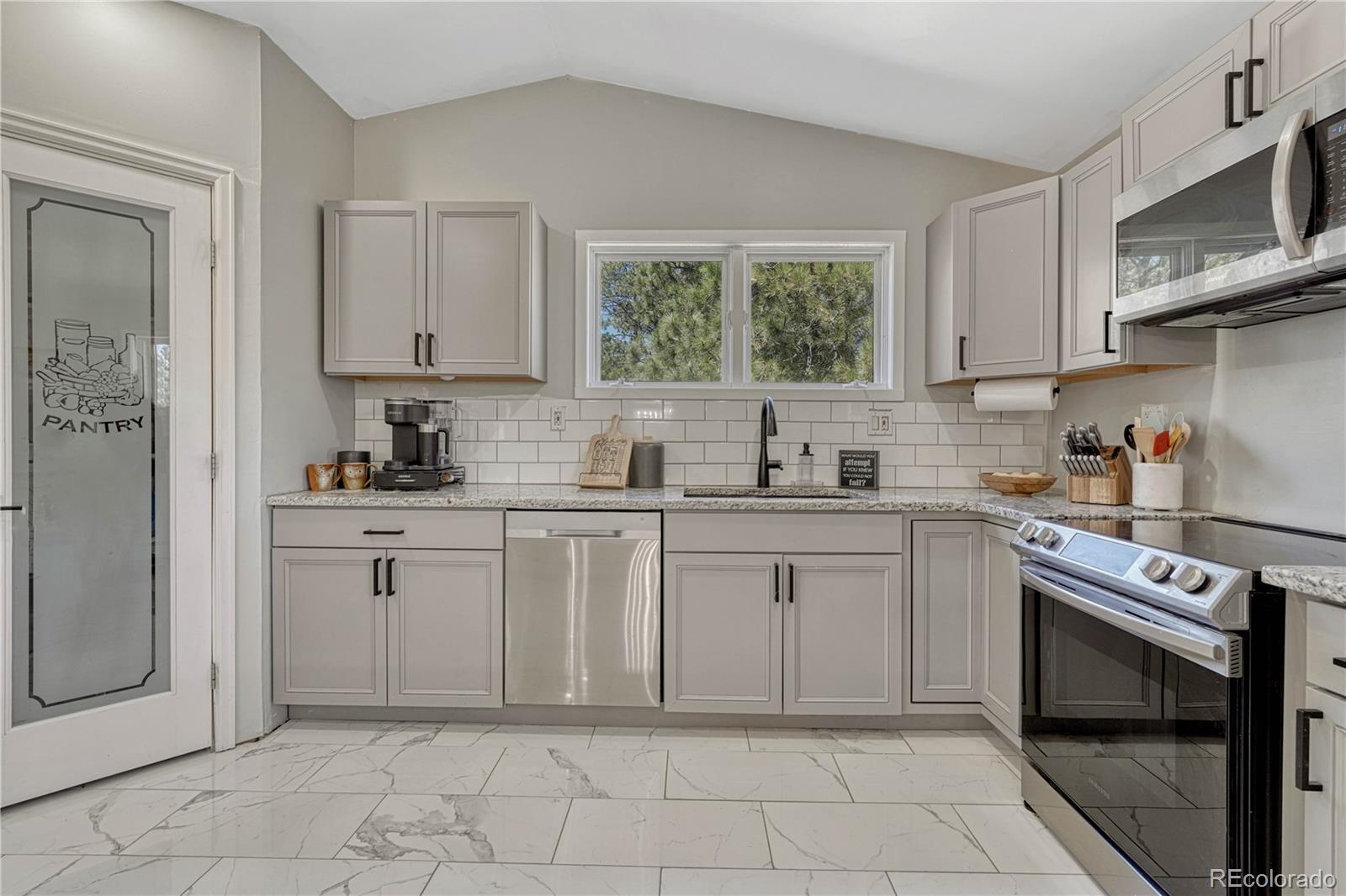 MLS Image #9 for 12165  domino way,colorado springs, Colorado