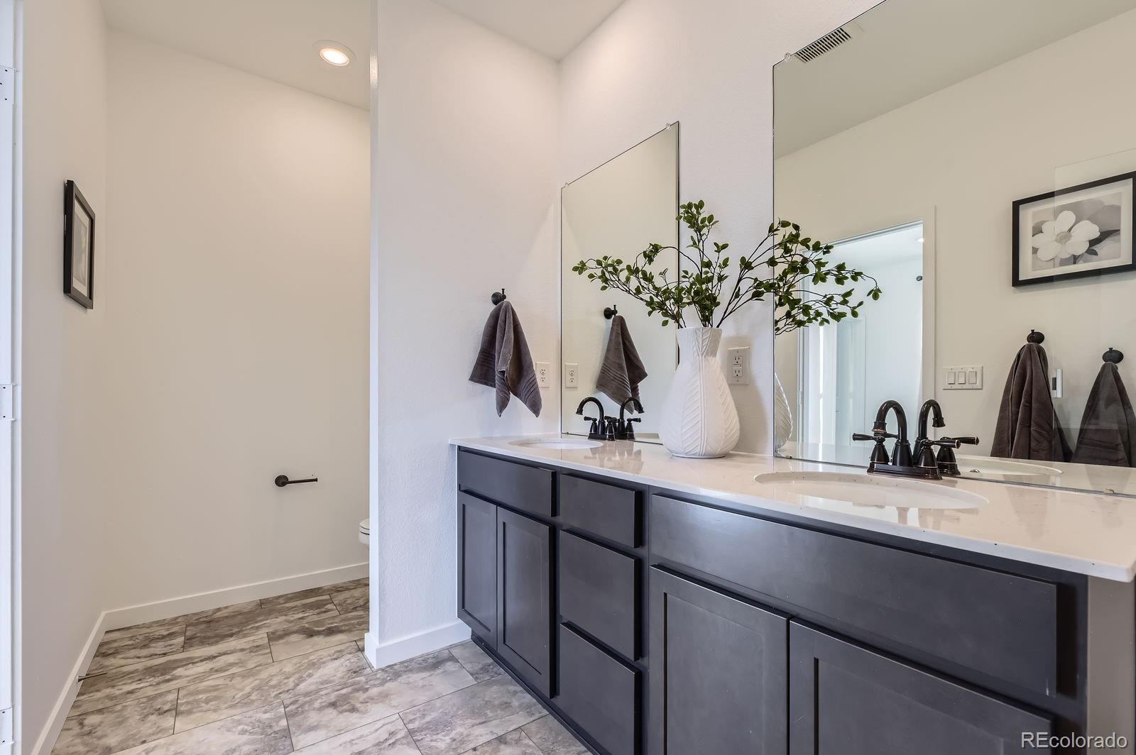 MLS Image #17 for 926 w beverly street,elizabeth, Colorado