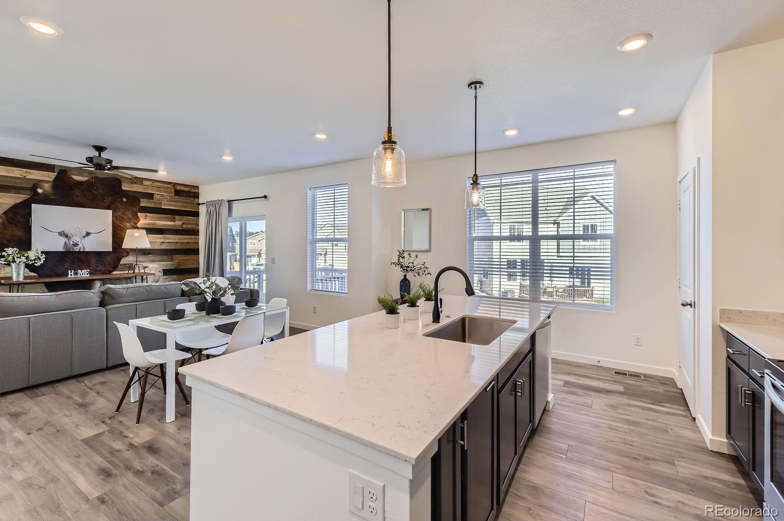 MLS Image #6 for 926 w beverly street,elizabeth, Colorado