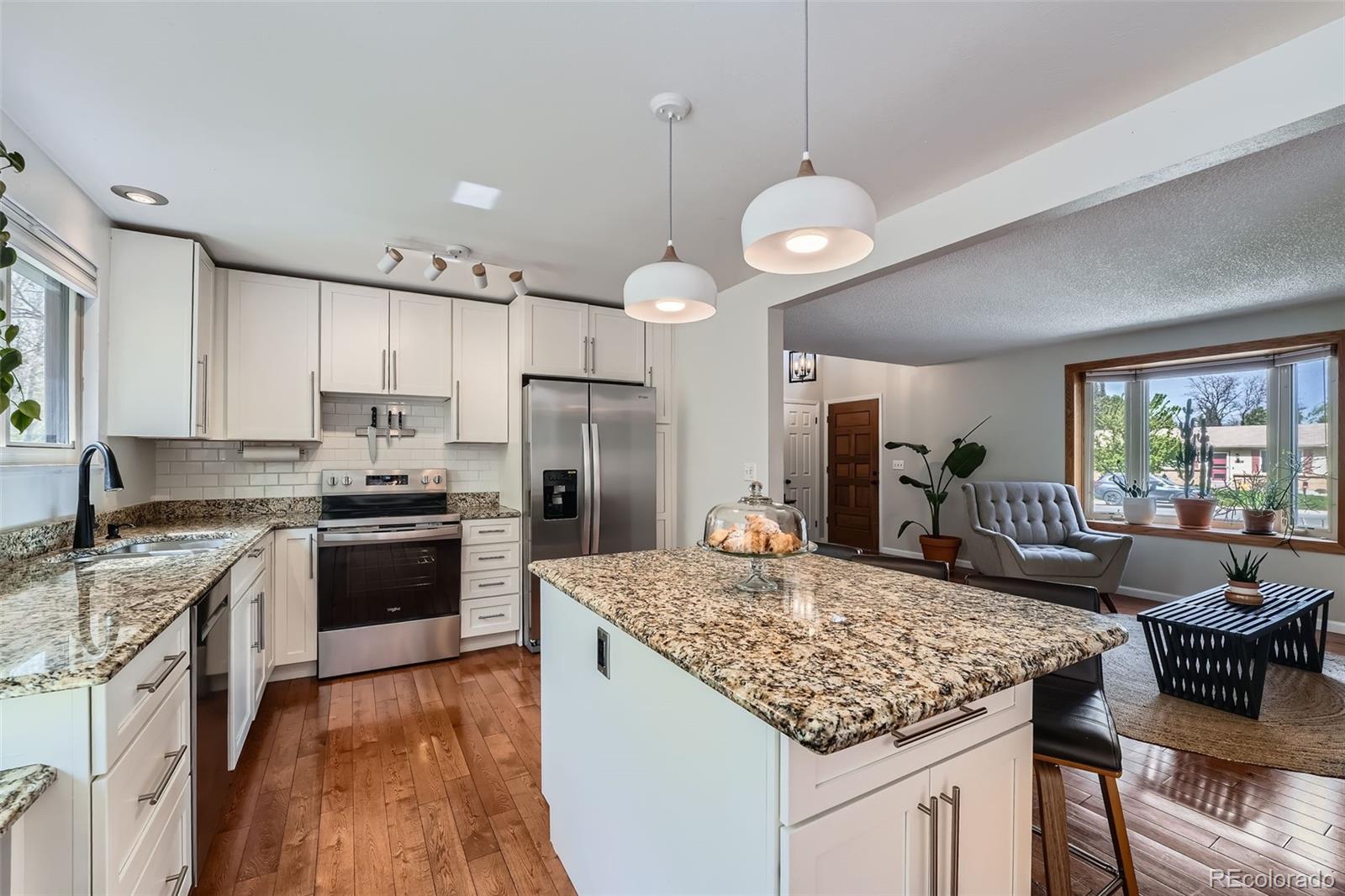 MLS Image #10 for 1641 s parfet court,denver, Colorado