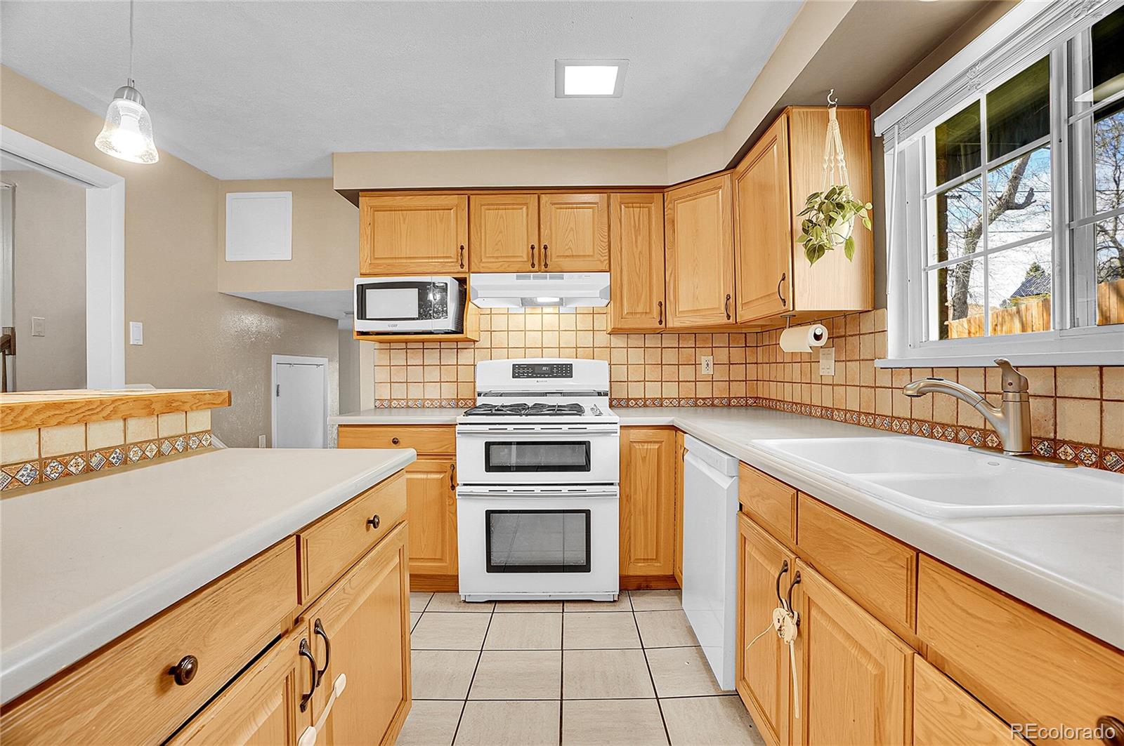 MLS Image #22 for 12821 w 60th avenue,arvada, Colorado