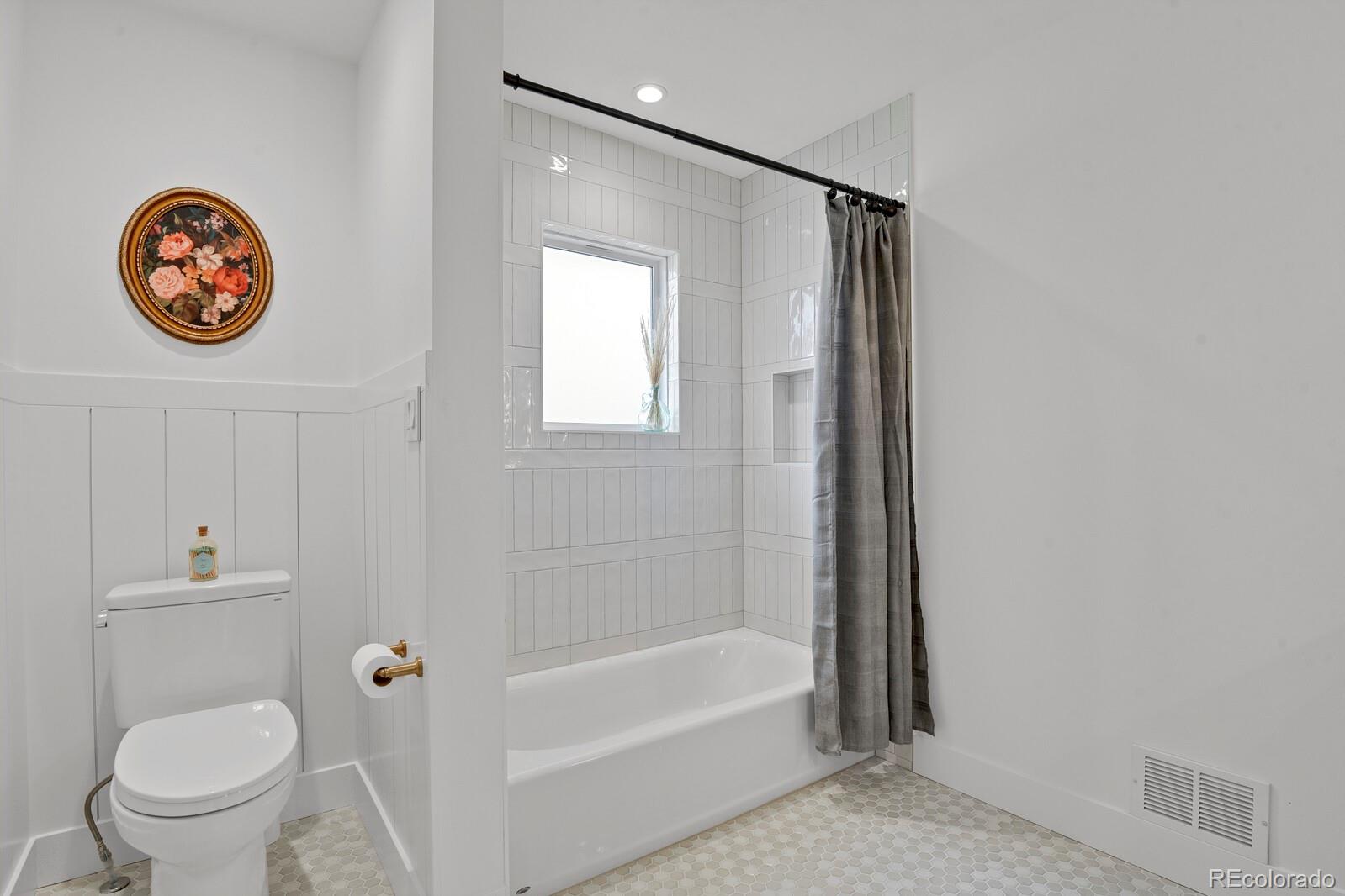 MLS Image #13 for 6620 s foresthill street,littleton, Colorado