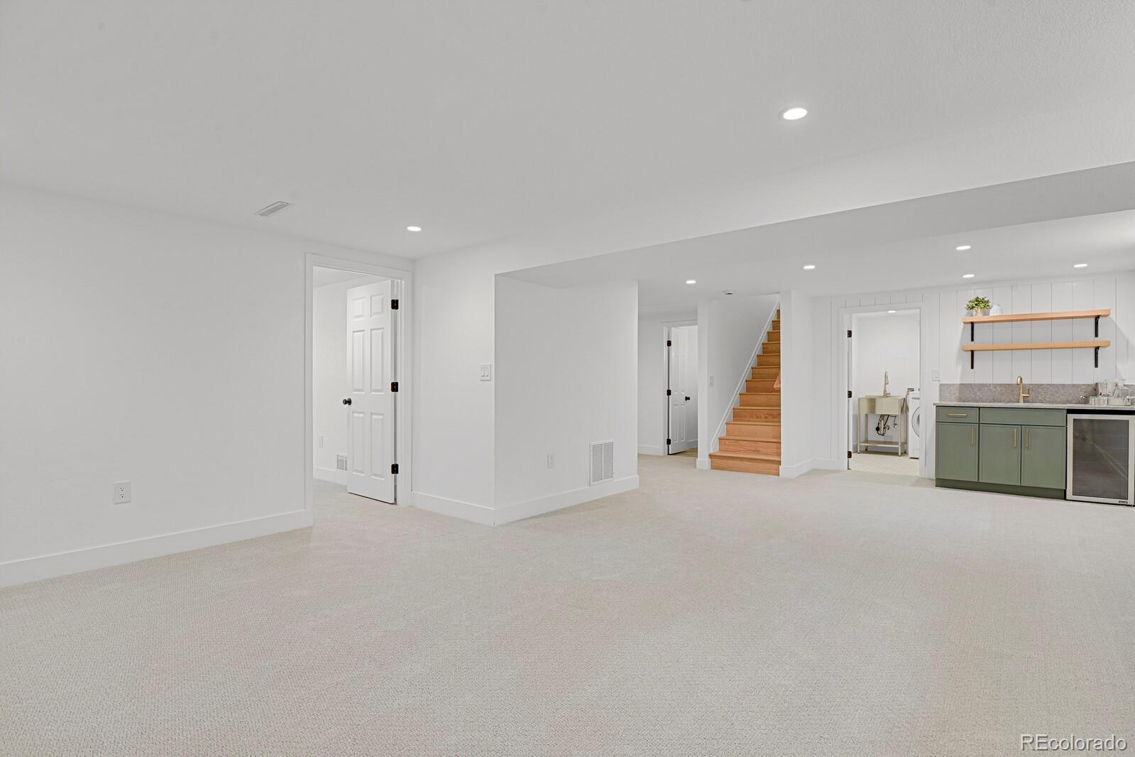 MLS Image #19 for 6620 s foresthill street,littleton, Colorado