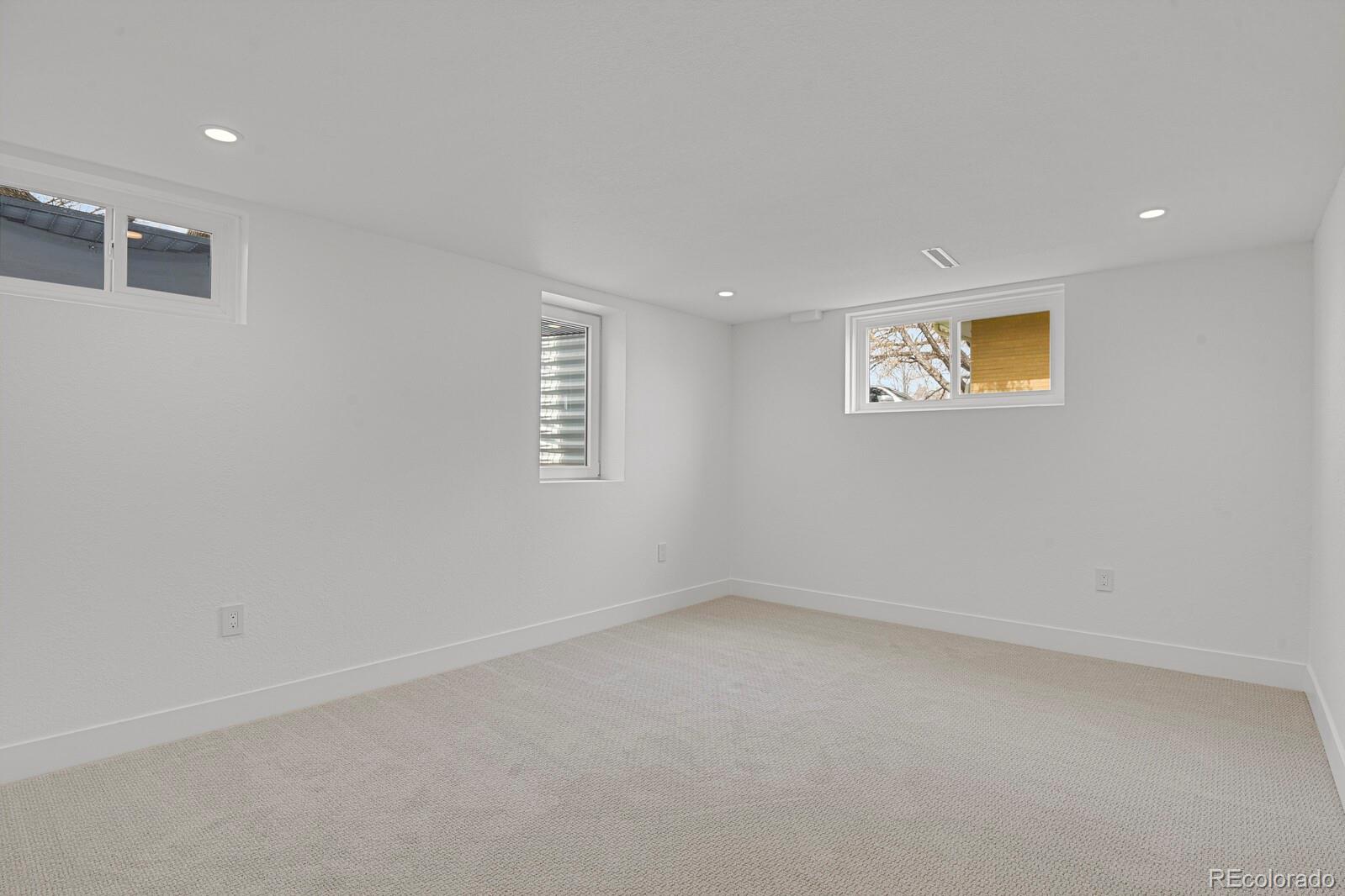 MLS Image #21 for 6620 s foresthill street,littleton, Colorado